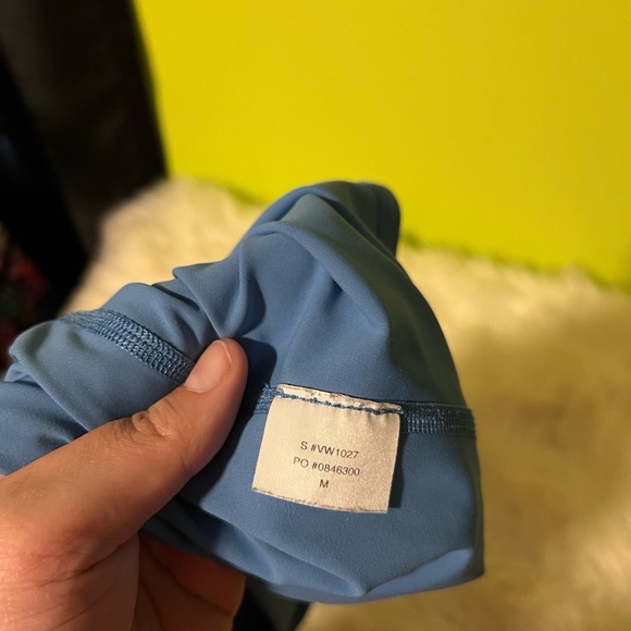 Vuori Sky Blue Cropped Tank with Wide Straps - Picture 3 of 3